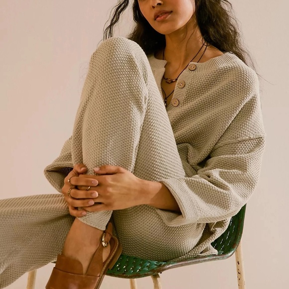 NWT Free People Hailee Sweater Set in Alfalfa - Picture 3 of 4